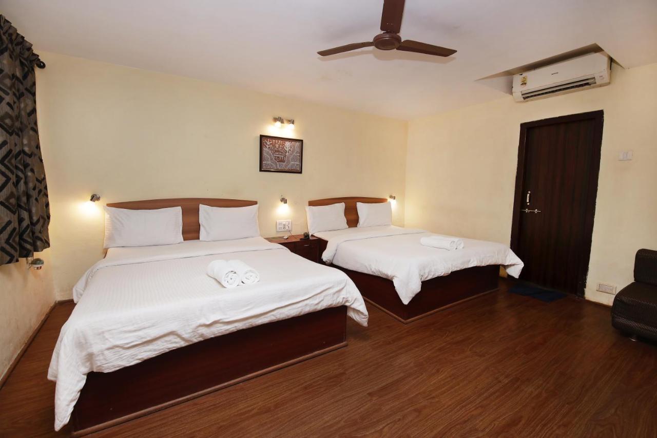 Westend Hotel Matheran Ngoại thất bức ảnh