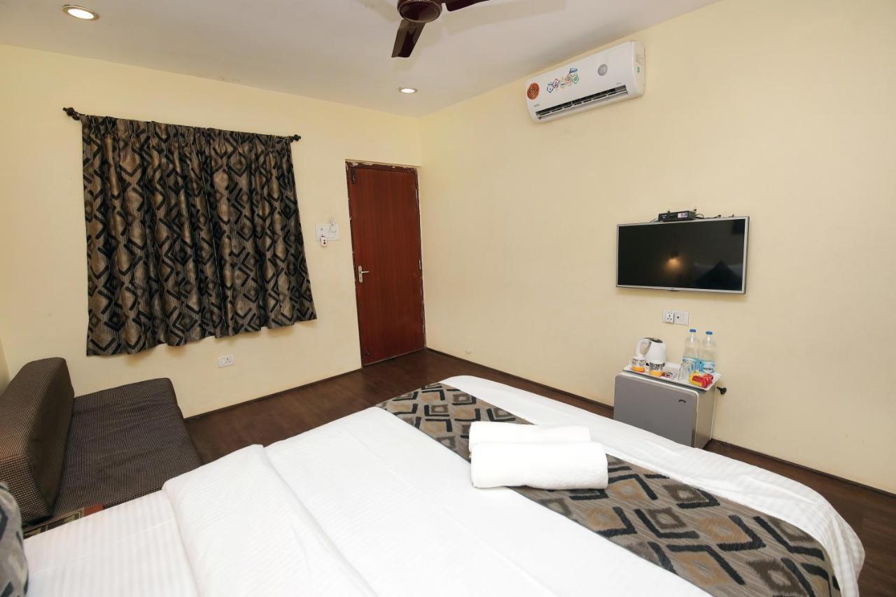 Westend Hotel Matheran Ngoại thất bức ảnh