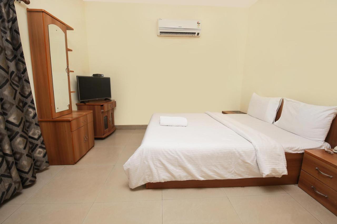 Westend Hotel Matheran Ngoại thất bức ảnh