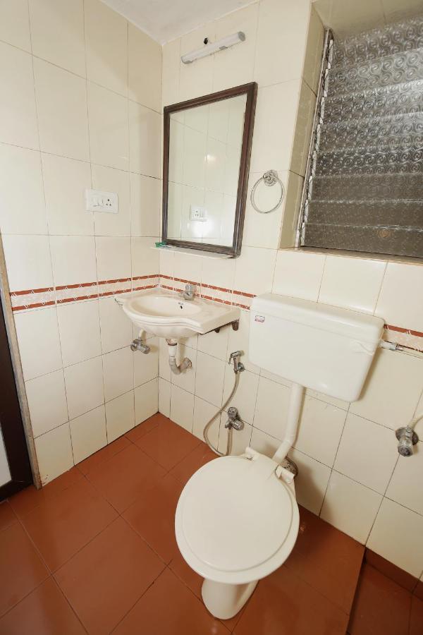 Westend Hotel Matheran Ngoại thất bức ảnh