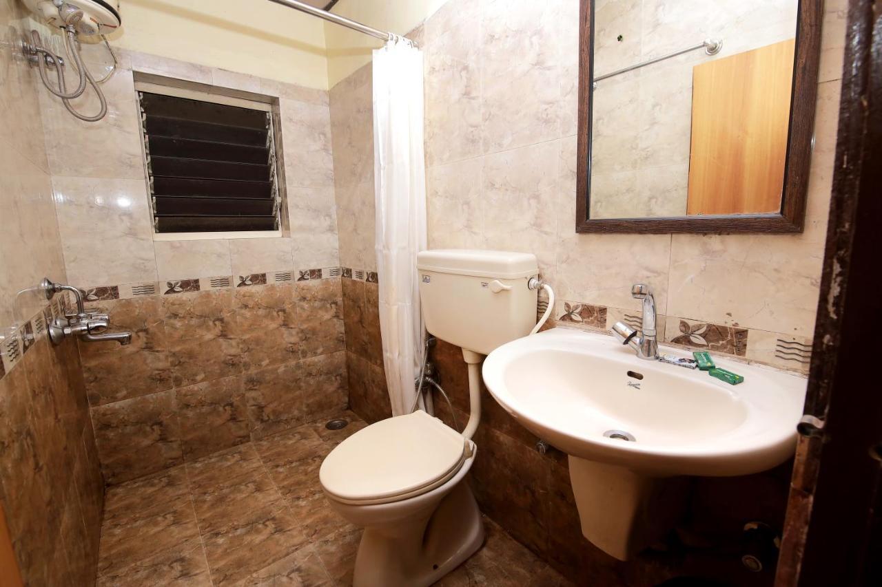 Westend Hotel Matheran Ngoại thất bức ảnh