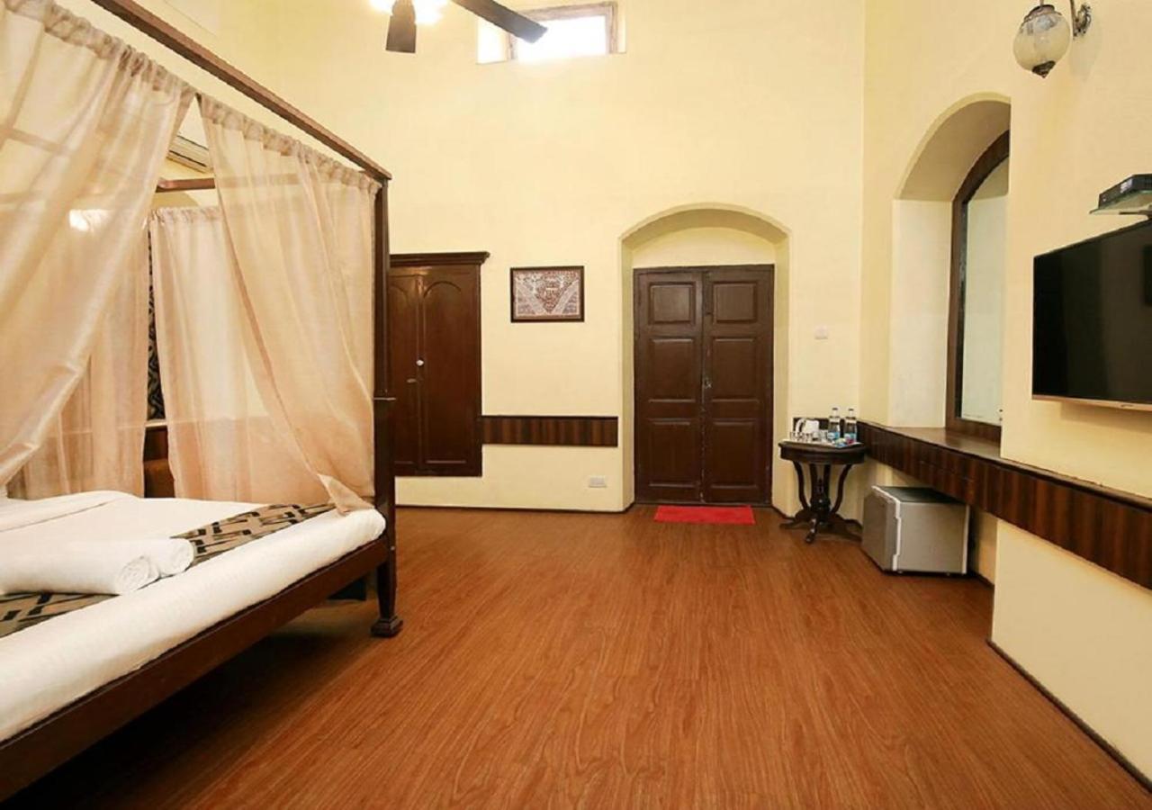 Westend Hotel Matheran Ngoại thất bức ảnh