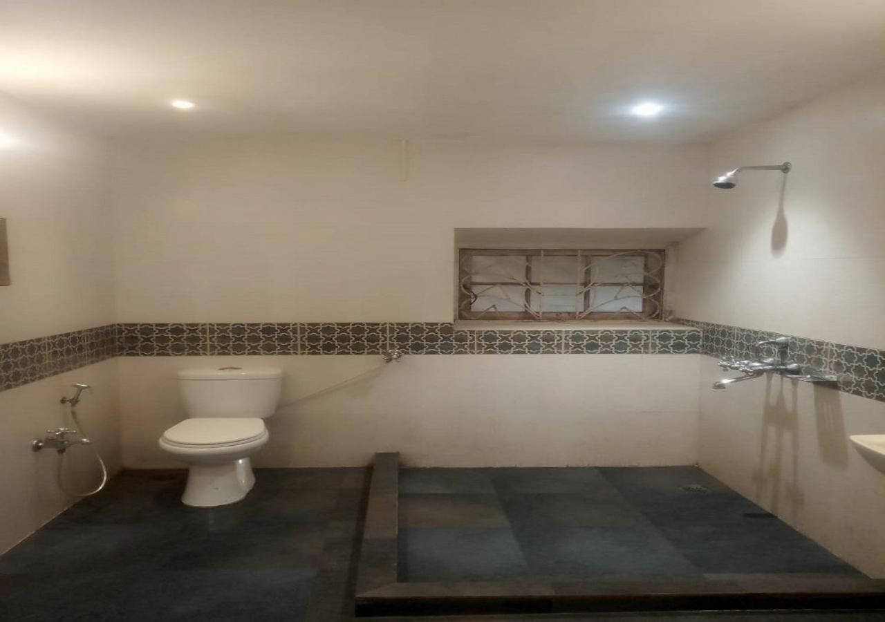 Westend Hotel Matheran Ngoại thất bức ảnh