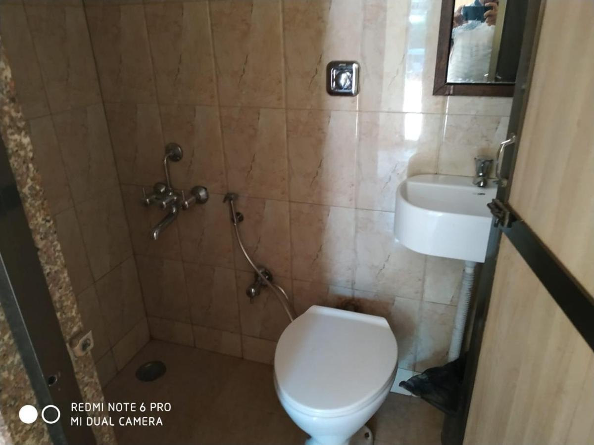 Westend Hotel Matheran Ngoại thất bức ảnh