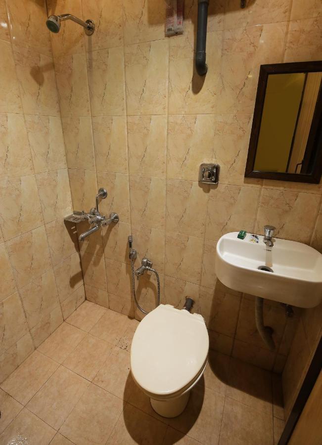 Westend Hotel Matheran Ngoại thất bức ảnh
