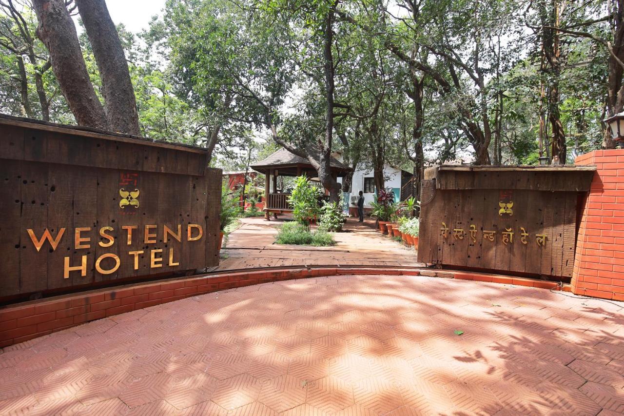 Westend Hotel Matheran Ngoại thất bức ảnh