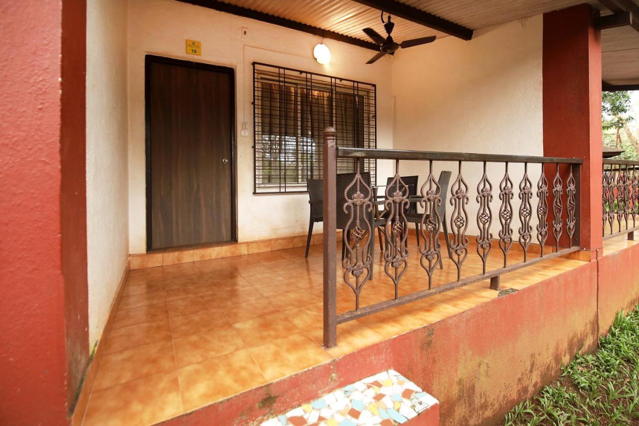Westend Hotel Matheran Ngoại thất bức ảnh
